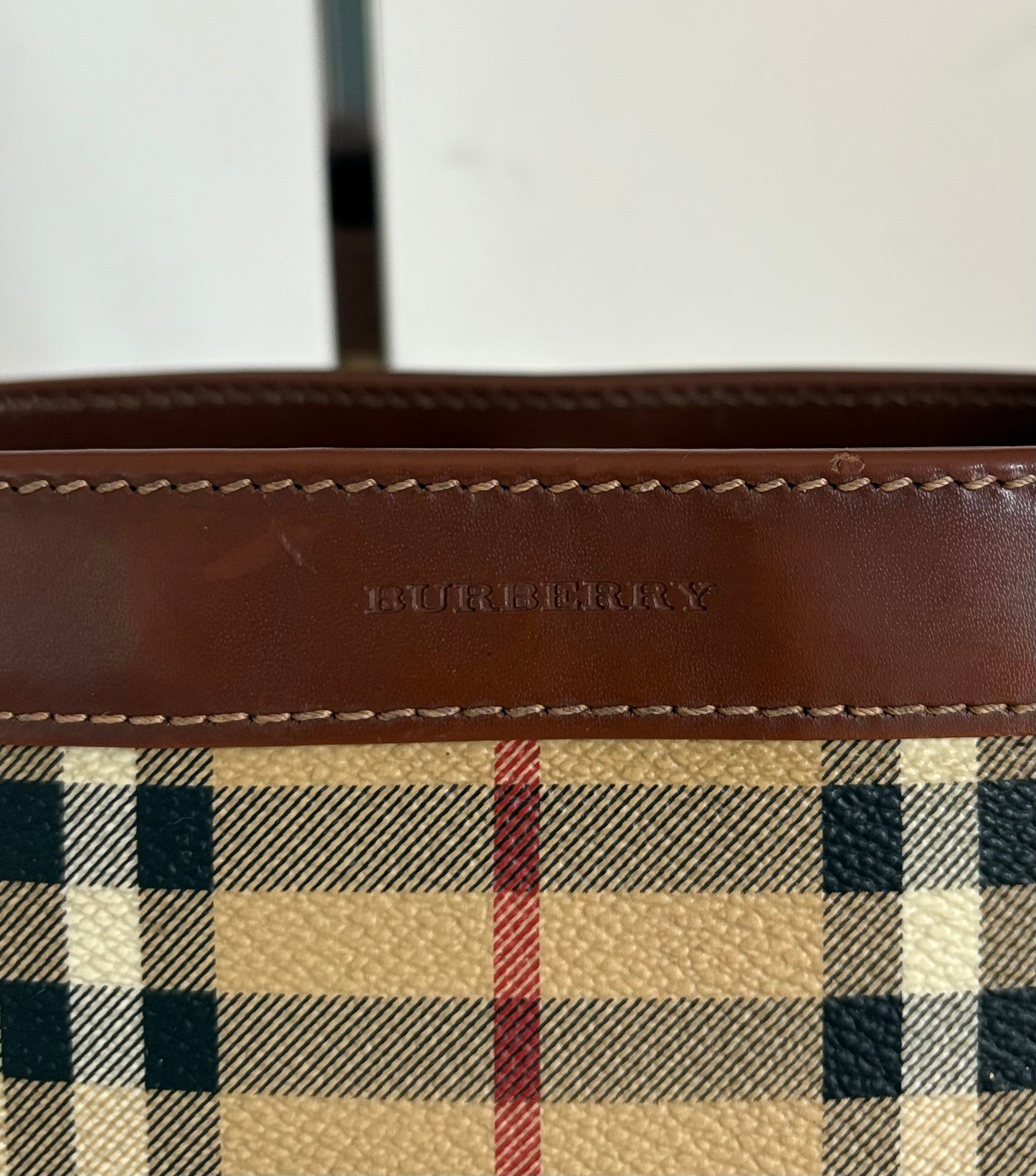 Iconic Burberry nova check bucket bag