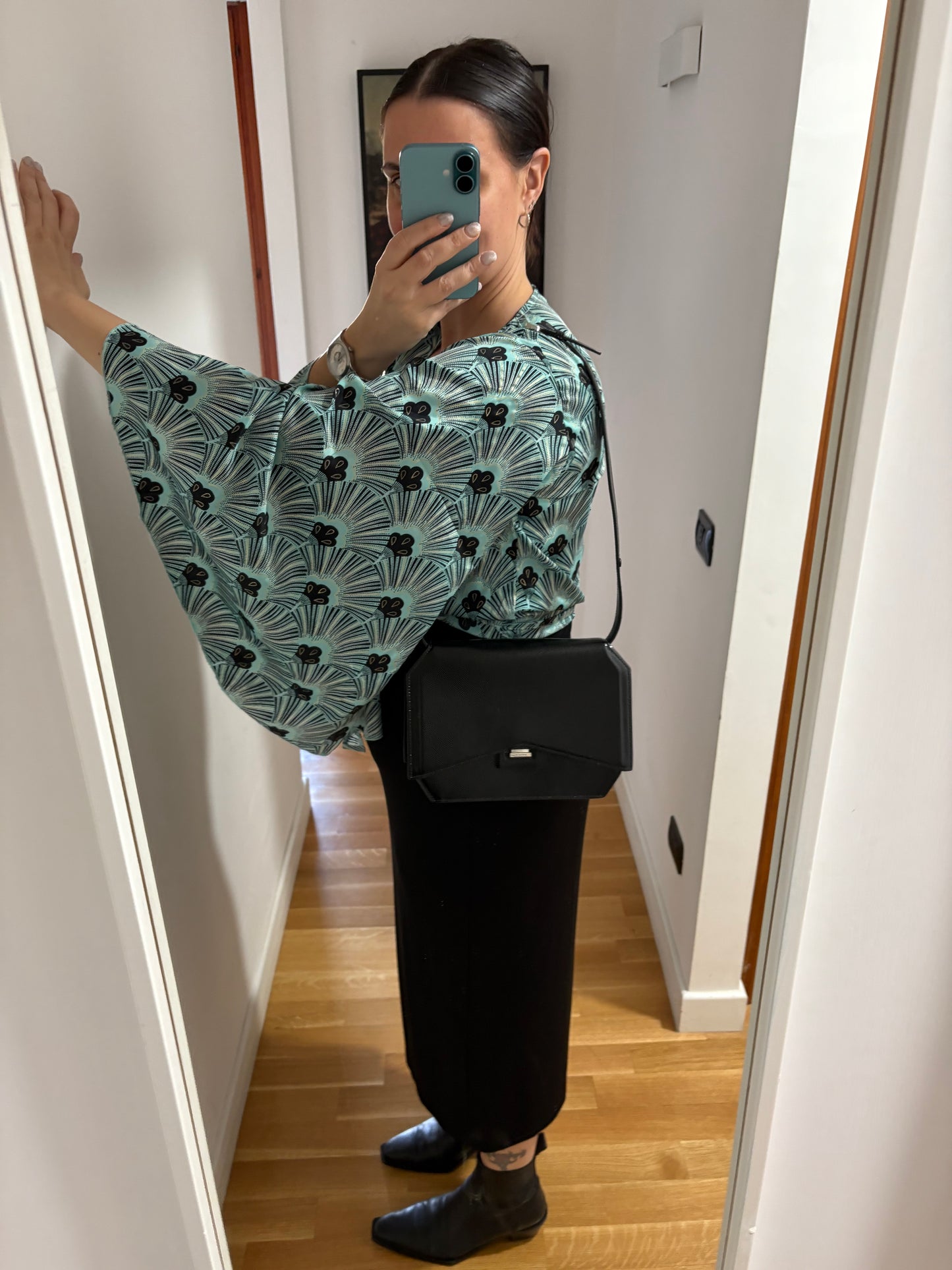 Givenchy bow cut bag
