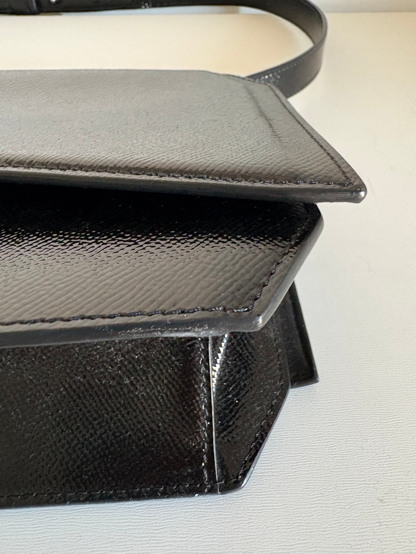 Givenchy bow cut bag