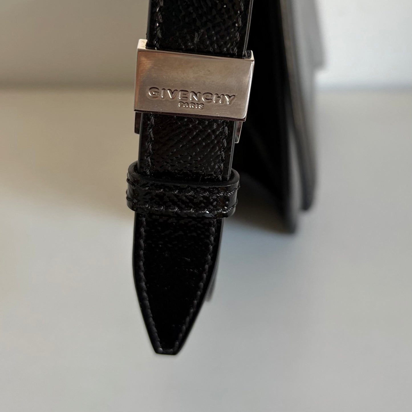 Givenchy bow cut bag
