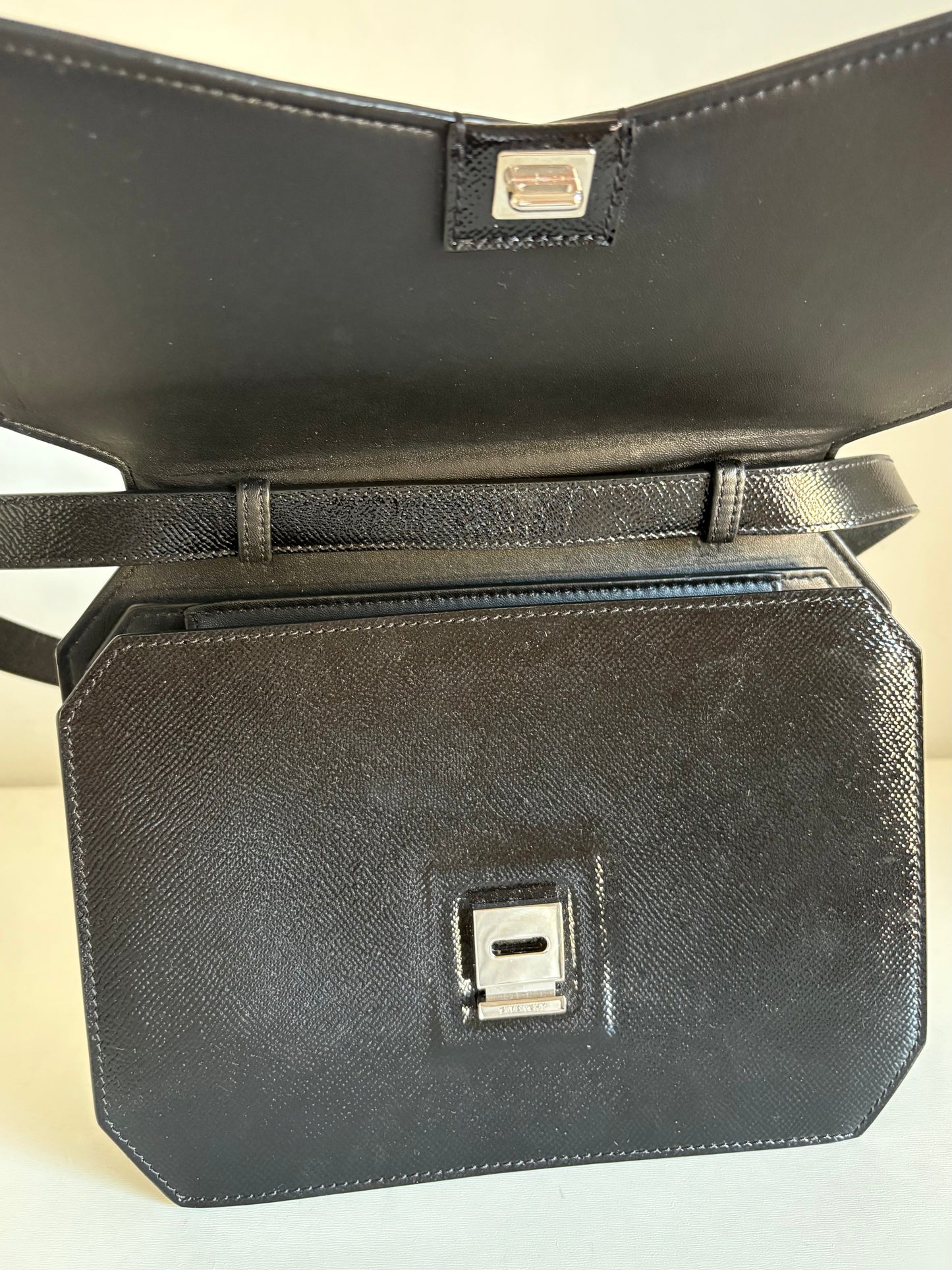 Givenchy bow cut bag