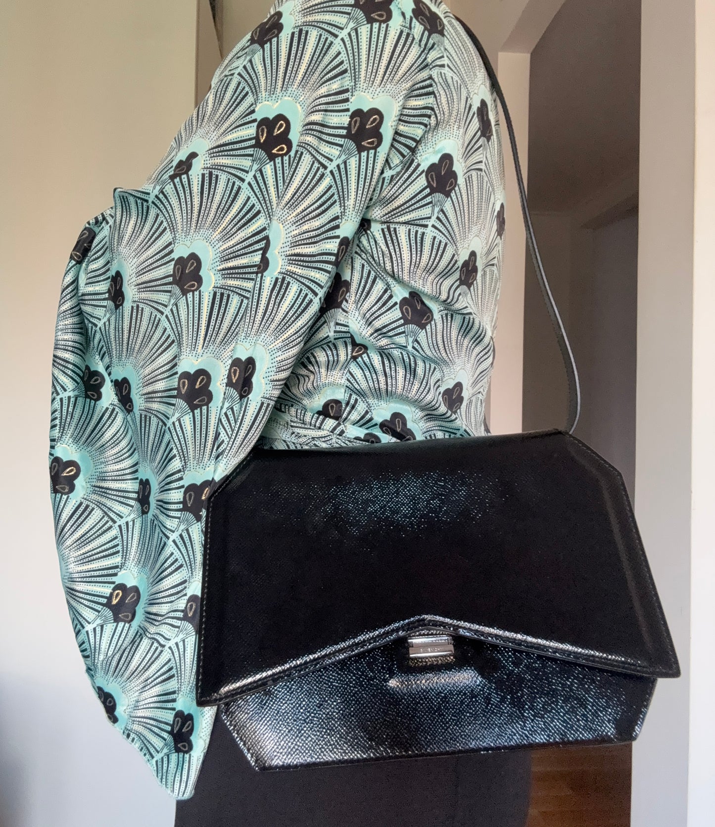 Givenchy bow cut bag