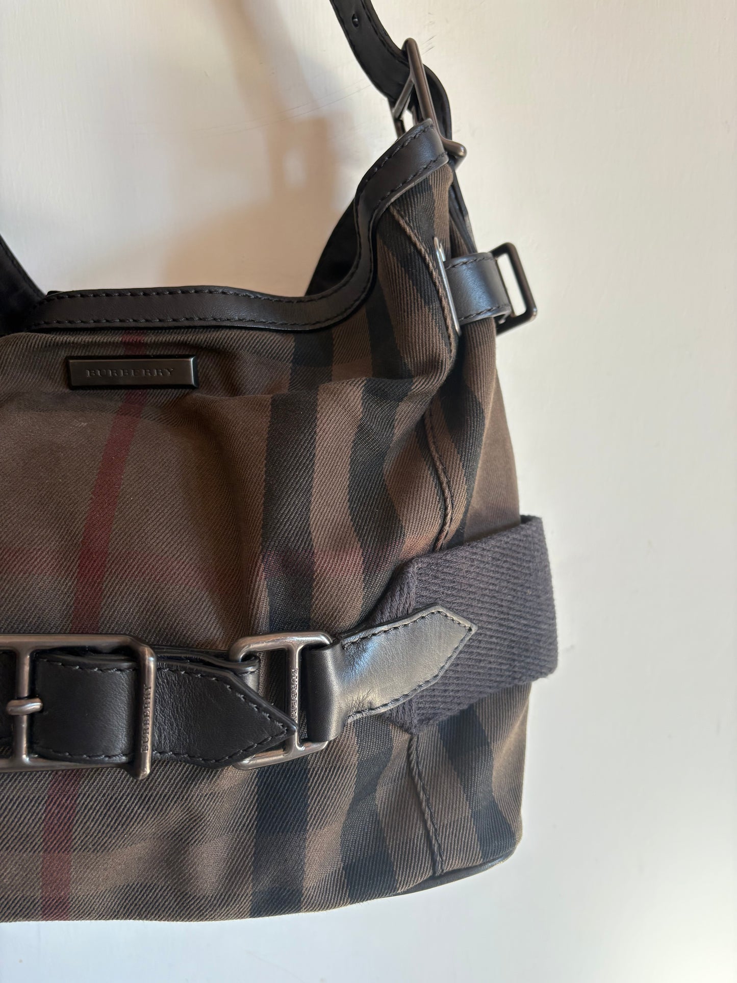 Burberry hobo check bag