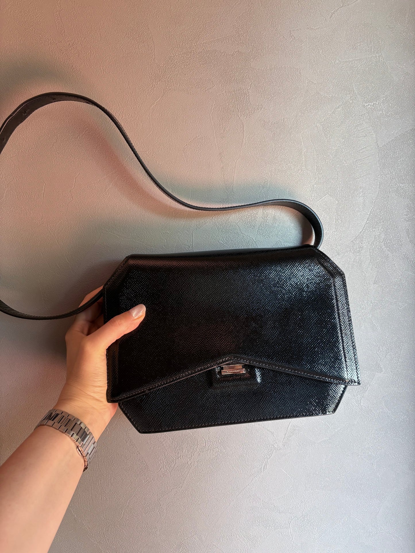 Givenchy bow cut bag
