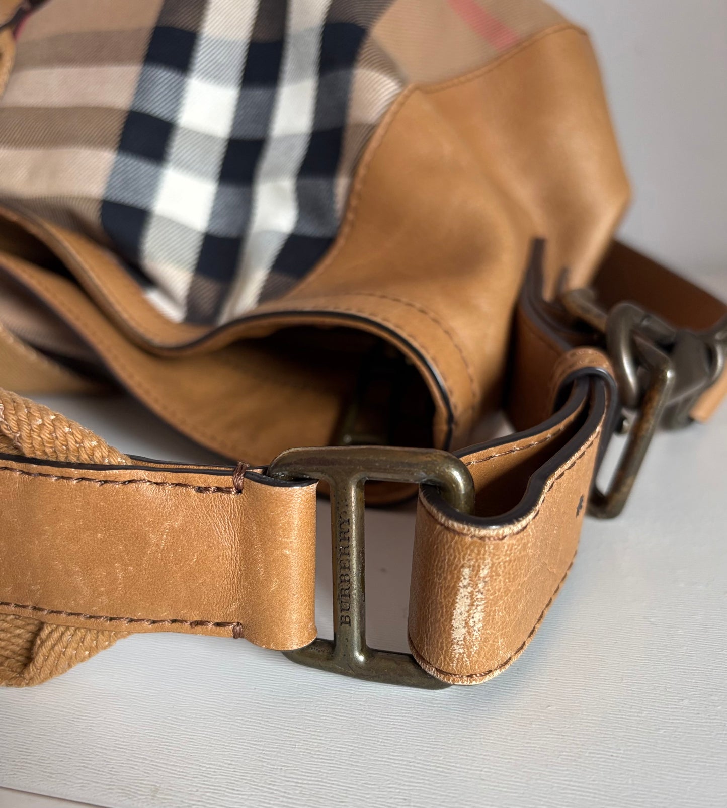 Burberry House check hobo