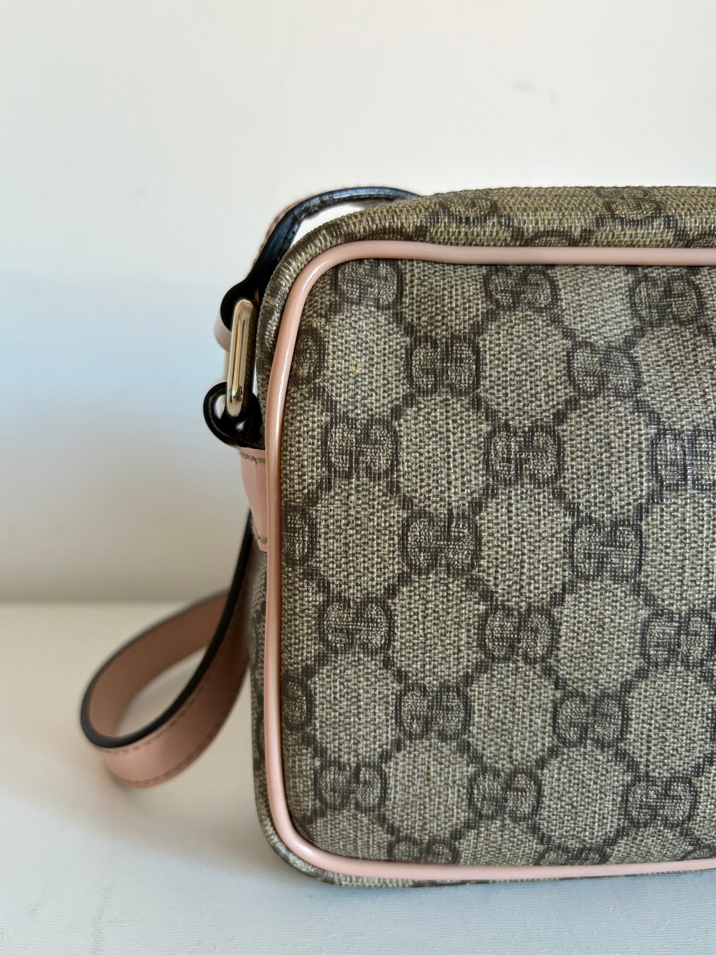 Gucci brown GG supreme crossbody bag