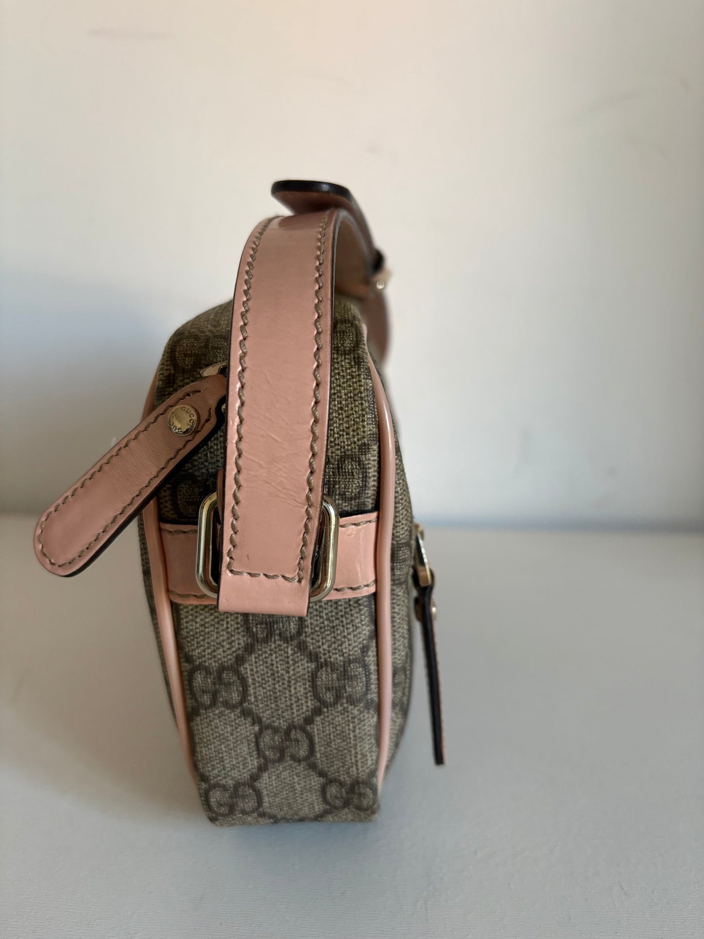 Gucci brown GG supreme crossbody bag