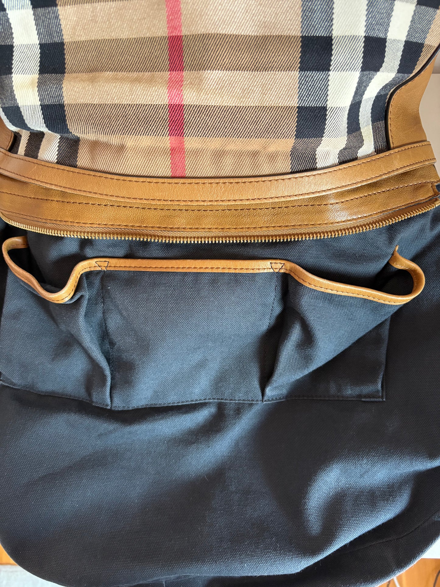 Burberry House check hobo