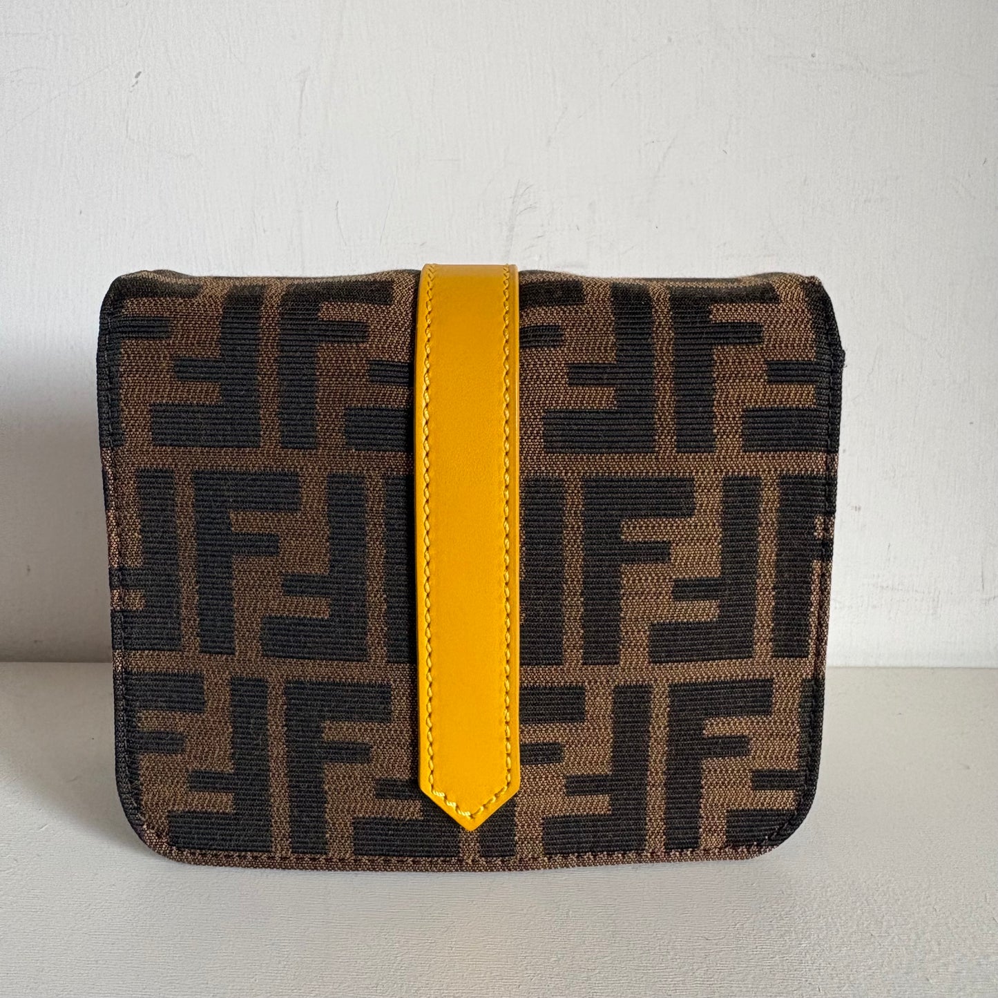 Fendi Tevere mini crossbody -pari al nuovo