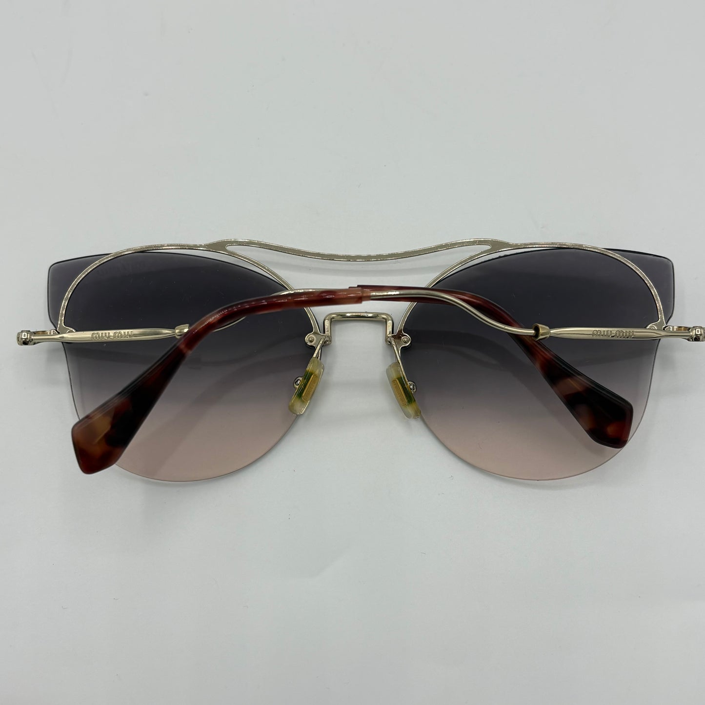 Miu Miu SMU52S sunglasses
