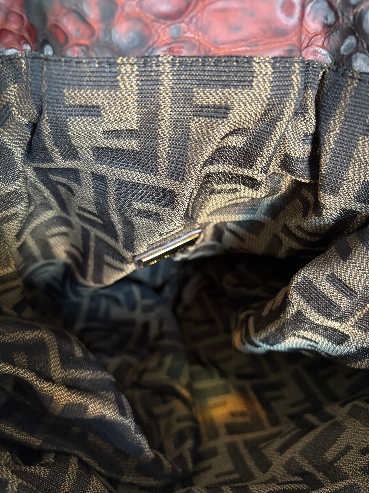 Iconica Fendi spy bag