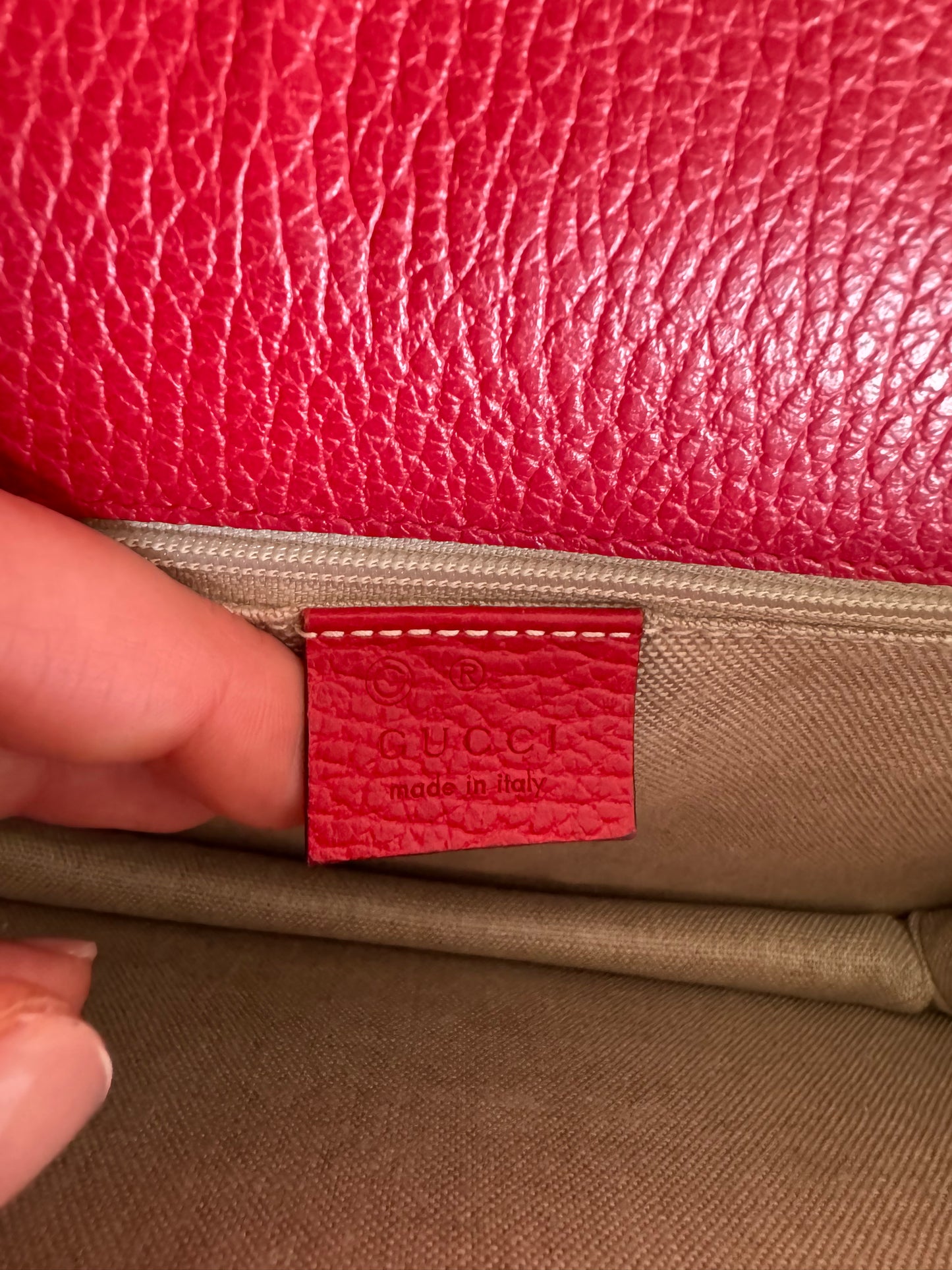 Gucci interlocking bag