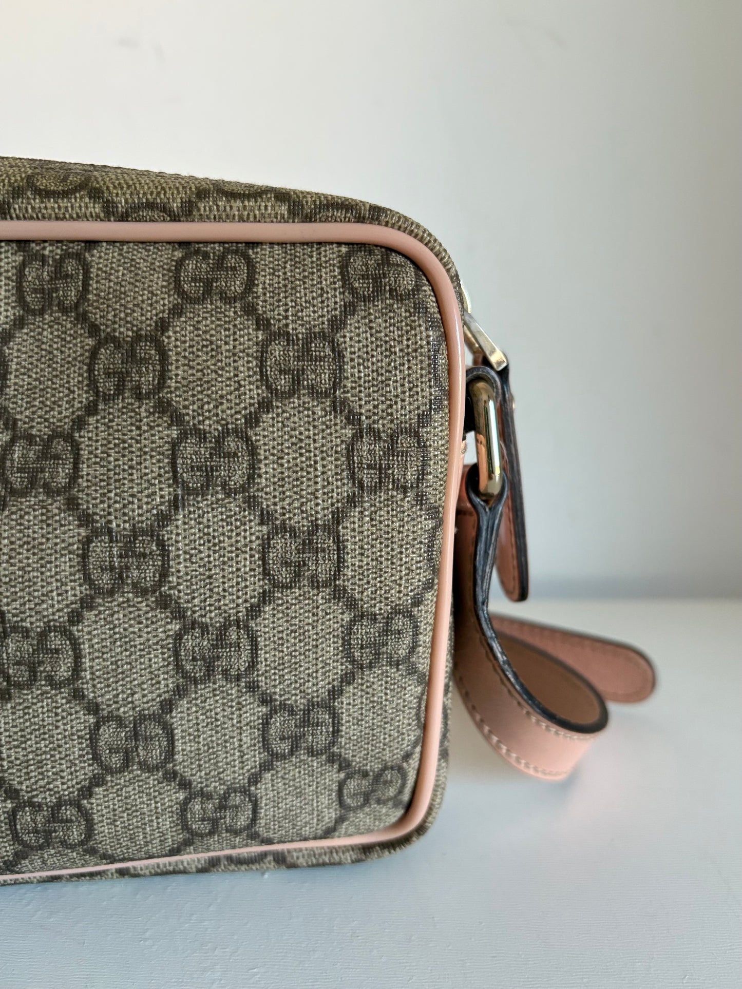 Gucci brown GG supreme crossbody bag