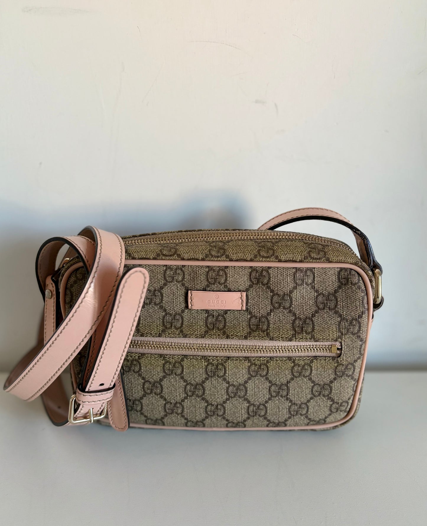 Gucci brown GG supreme crossbody bag