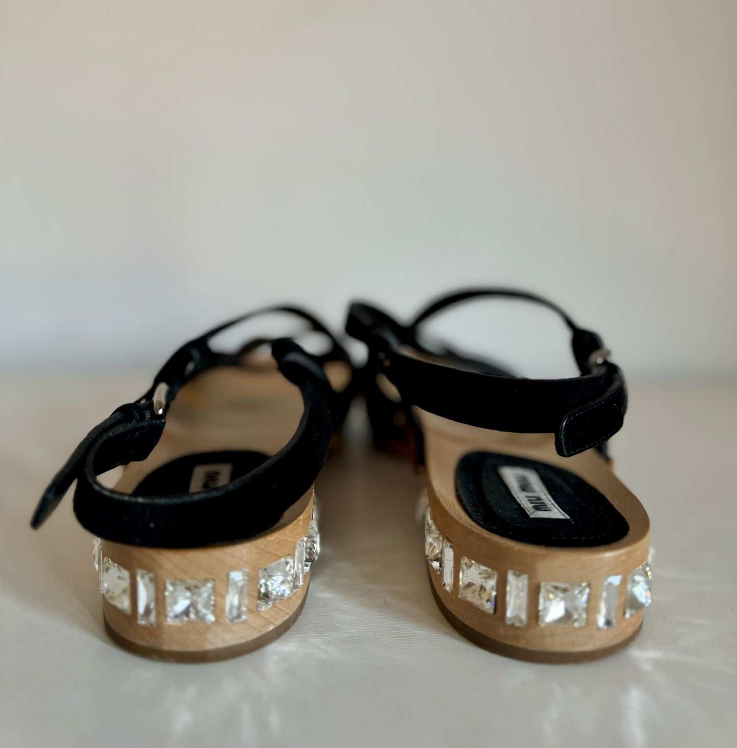 Sandali in legno e Swarovski Miu Miu