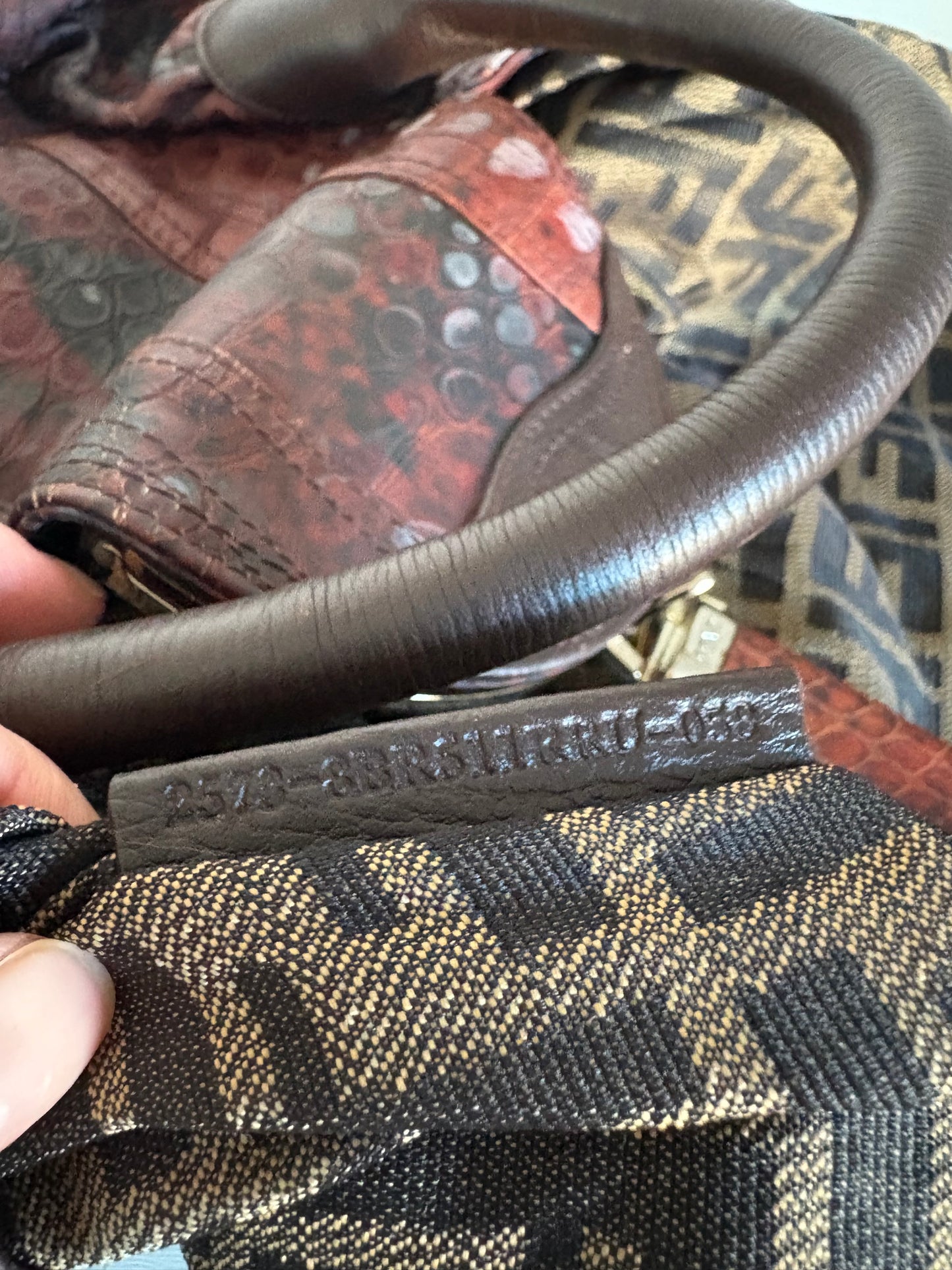 Iconica Fendi spy bag