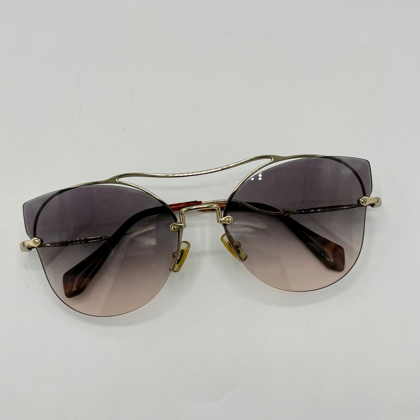 Miu Miu SMU52S sunglasses